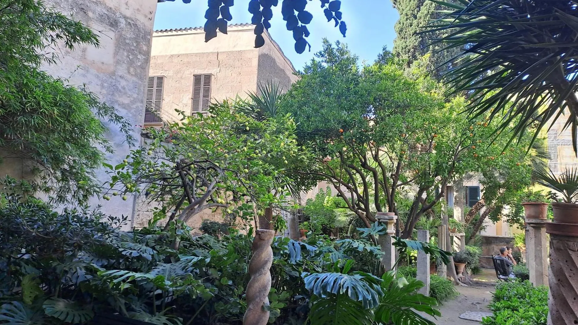 Homestay Mystique Apartment Palma de Mallorca Spain